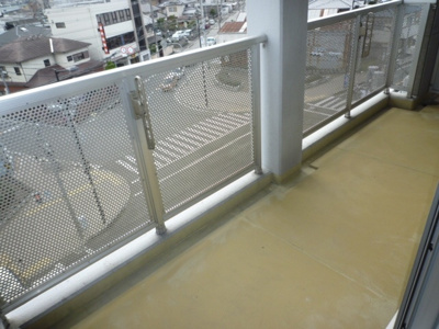 【バルコニー】 | アネックス太子堂