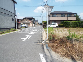 【前面道路含む現地写真】