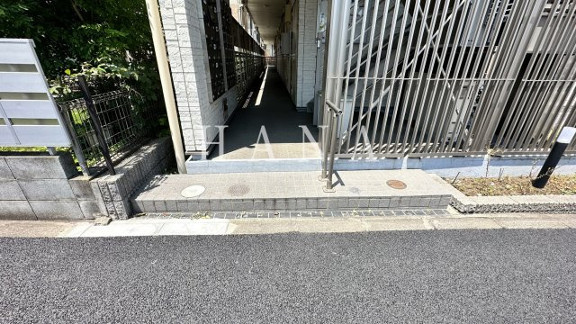 クレイノドミール青梅のエントランス