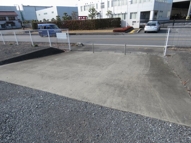 川島町上八ツ林貸地のエントランス