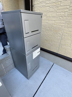 【その他共用部分】 | 宅配BOXがあるので荷物の受け取りもスムーズに♪再配達を依頼する手間が省けます☆