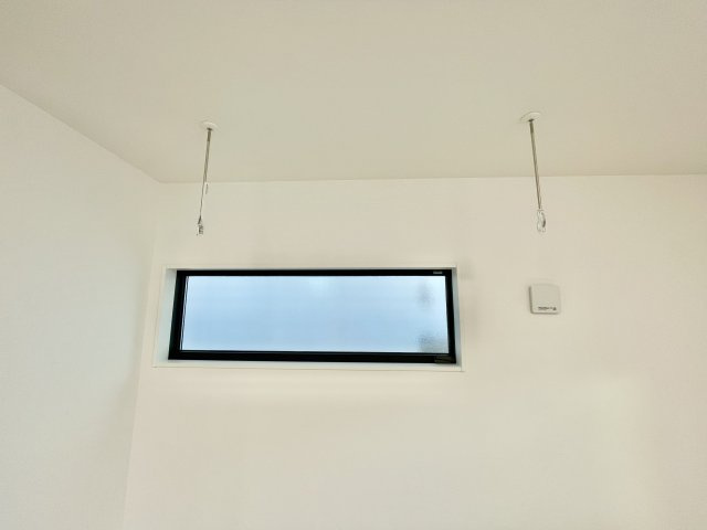 室内物干し付きになります。