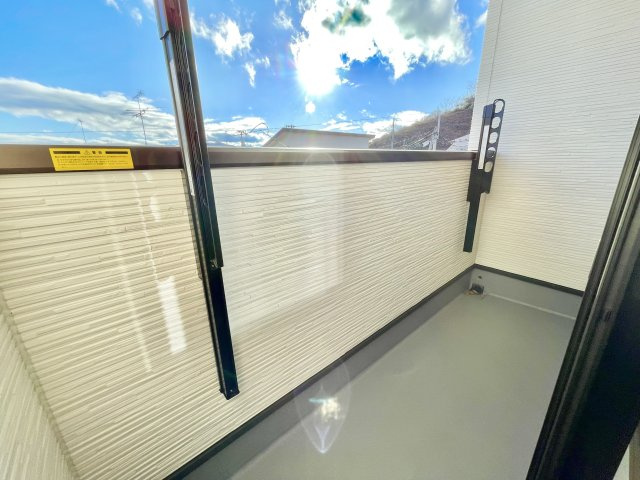 バルコニーは日当たり良好です！