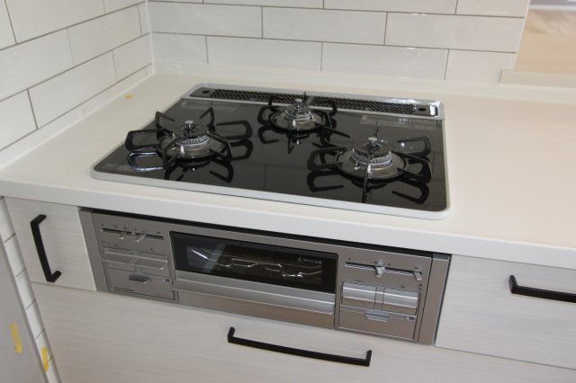 鎌倉市材木座戸建てリフォームのキッチン