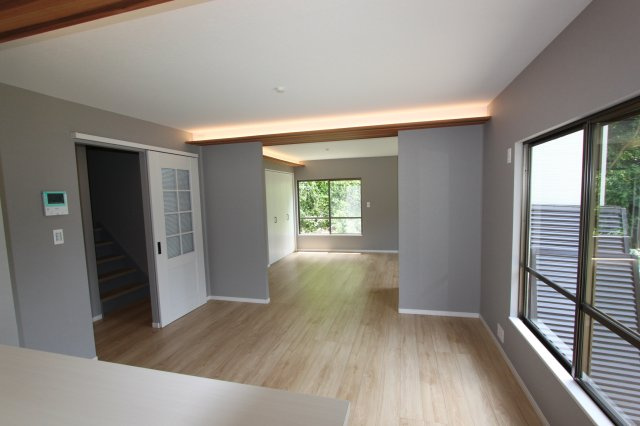 鎌倉市材木座戸建てリフォームの居間・リビング|おしゃれなリビングです