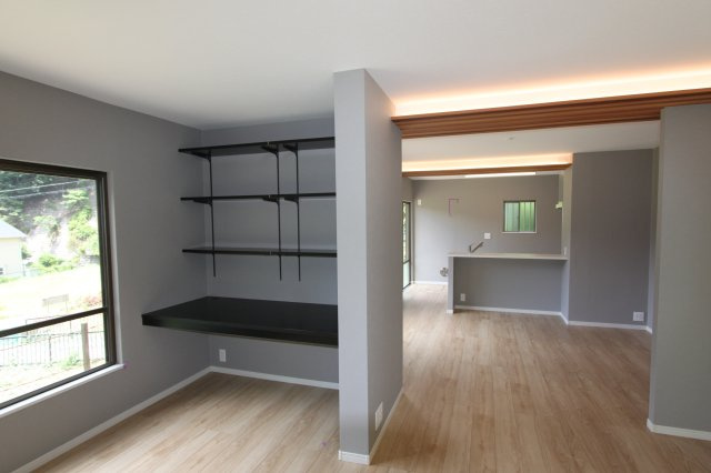 鎌倉市材木座戸建てリフォームの居間・リビング|リビングです