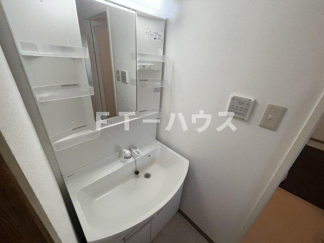 メゾンドソレイユの洗面所