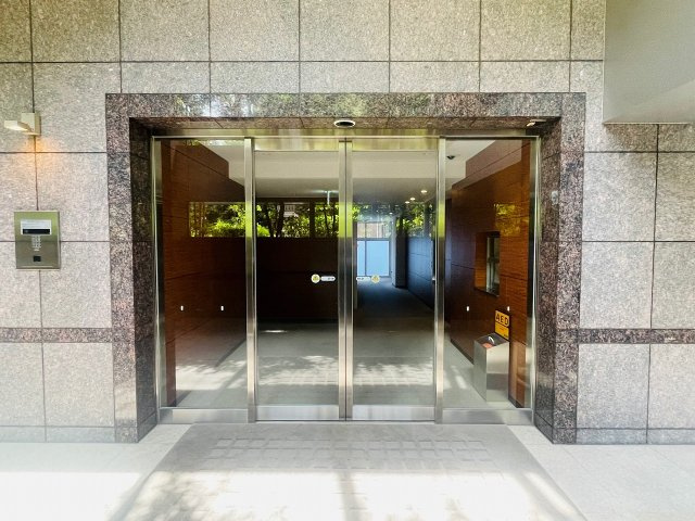 ザ・パークハウス中野坂上のエントランス