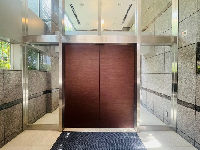 ザ・パークハウス中野坂上のエントランス