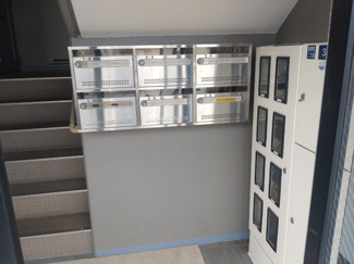 【エントランス】