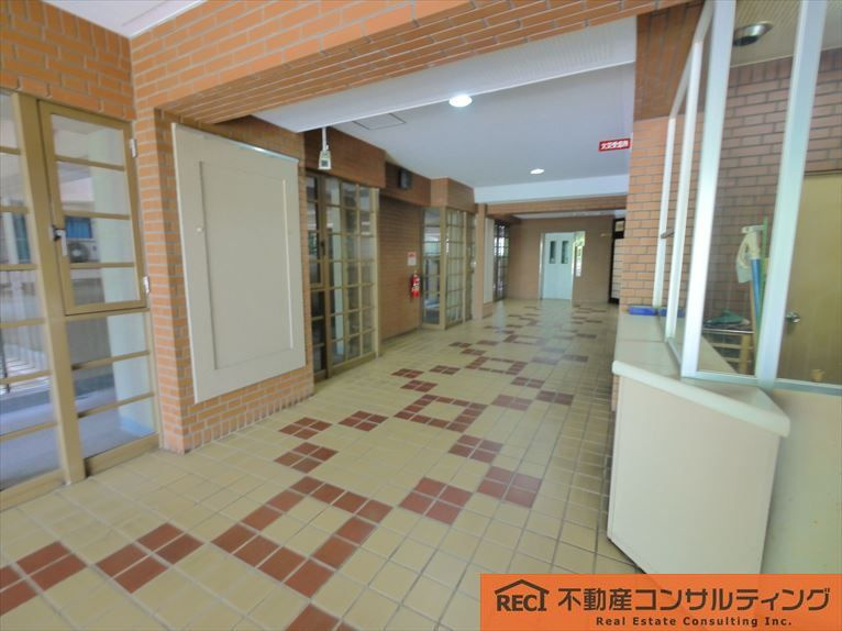 レジオン住吉川のエントランス