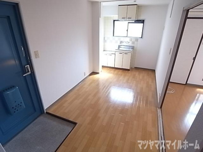 【玄関】 | ペントハウス三箇