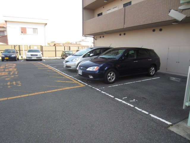 【駐車場】