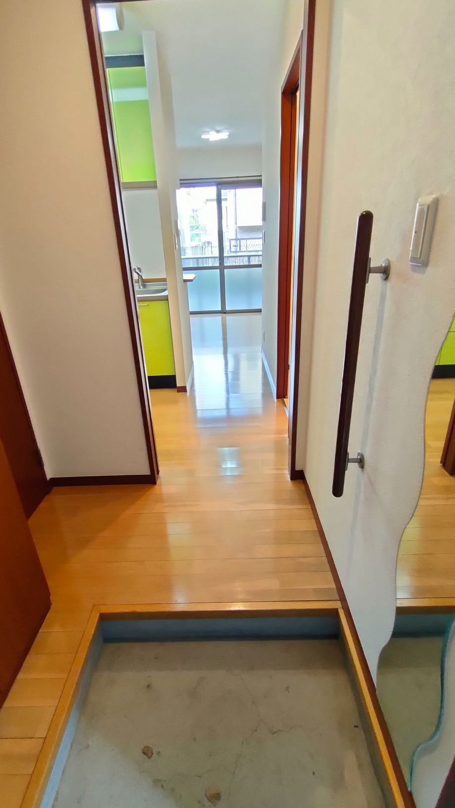 ヴィラ坂本の玄関