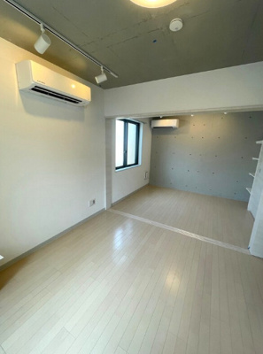 【洋室】 | VARIE AKIBA Due