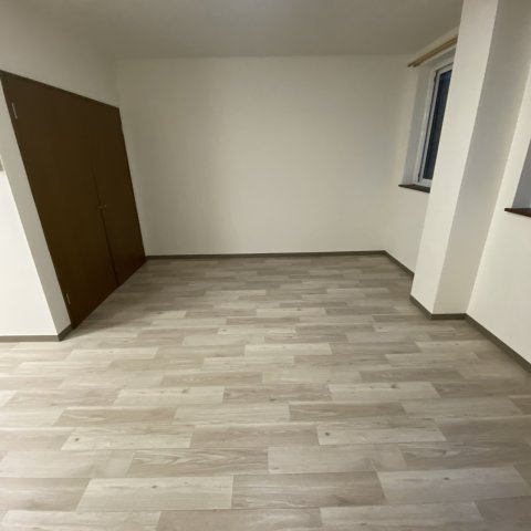 岡崎第三ビルの洋室|広々とした洋室です