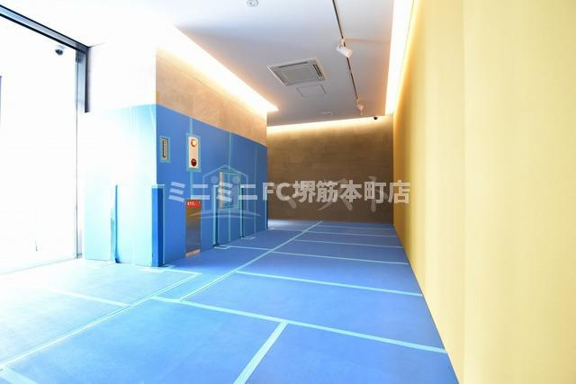 スマートカーサ伏見町のロビー