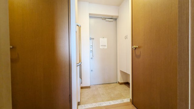 【玄関】 | ルミエール・りんくう