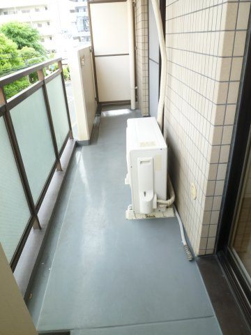 ファミーユ桜川のバルコニー