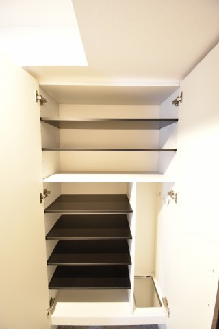 ラヴィータ難波元町の収納