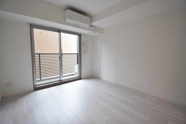 ラヴィータ難波元町の寝室