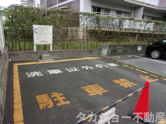 【駐車場】 | 駐車場に車を止められます