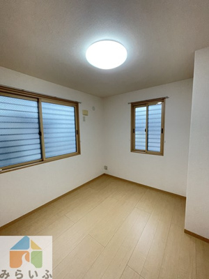 【洋室】 | Schlosse Fuji III