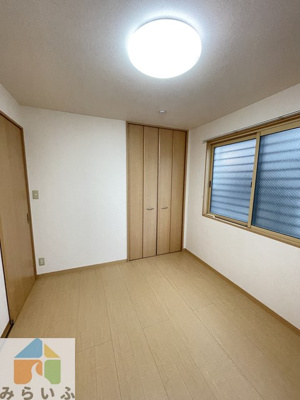 【洋室】 | Schlosse Fuji III