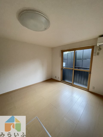 【居間・リビング】 | Schlosse Fuji III