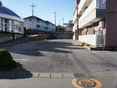 【駐車場】 | ＲａｎｄＲ(アールアンドアール) | 駐車場1台込みです♪