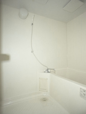 【浴室】 | ＲａｎｄＲ(アールアンドアール) | のんびり入れる浴室です。