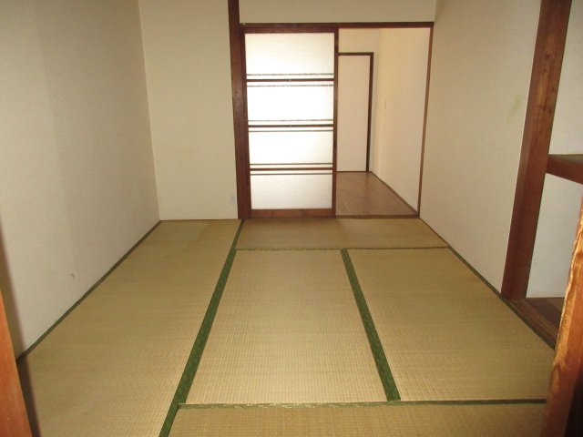 新見荘の和室
