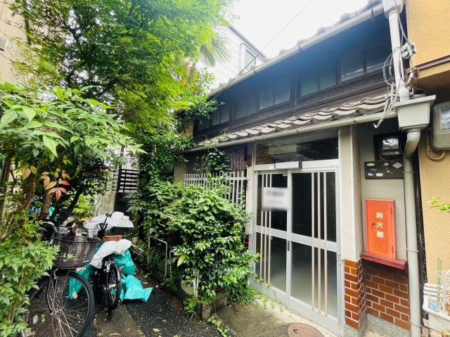 西院下花田町の外観