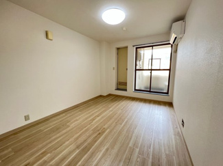 【居間・リビング】 | プラザハピネス高安 | おしゃれなリビングです