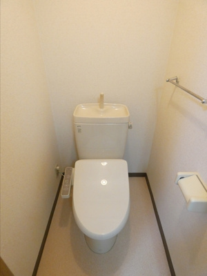 【トイレ】 | マンション杏明館 | 落ち着いた色調のトイレです