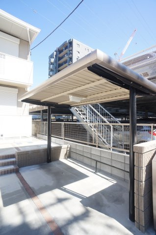 ケイズ本八幡のその他共用部分|敷地内に駐輪場あり♪