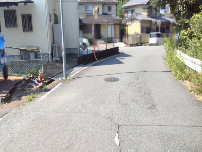 【前面道路含む現地写真】 | 姫路市川西台／中古戸建