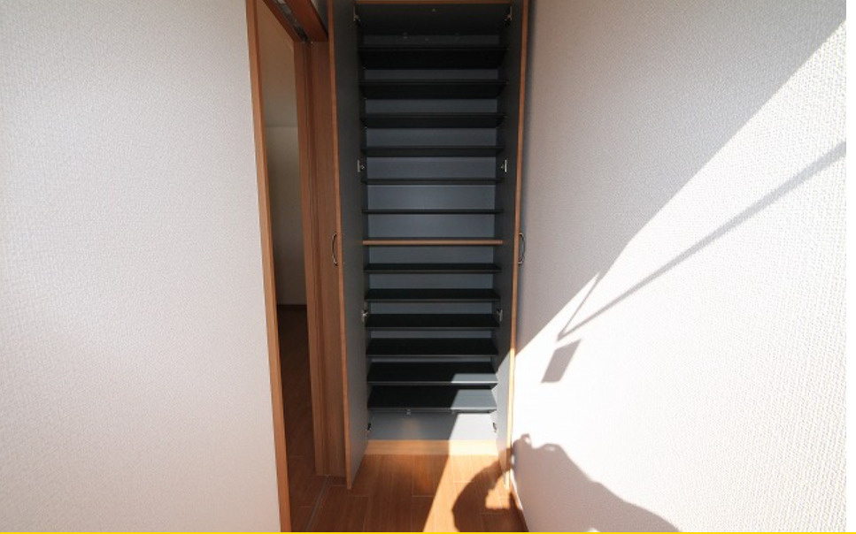 フェニックス輝の玄関