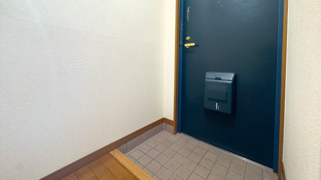 シャンブル２８の玄関
