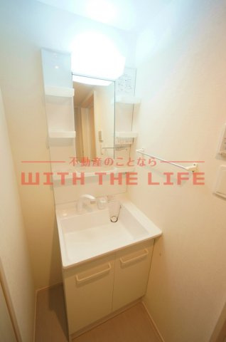 ラ・ヴェリテ水天宮【キャッシュバック対象物件】の独立洗面台|独立洗面台、朝の身支度には欠かせません