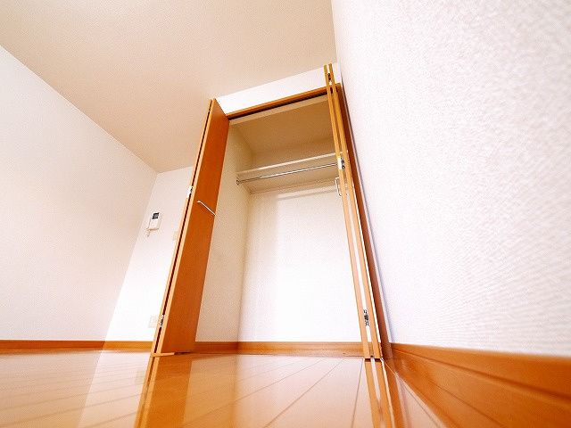 ベルコリーヌ冠山の収納|便利な収納スペースです