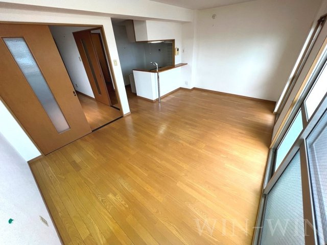 サンフィオーレ中郷の居間・リビング