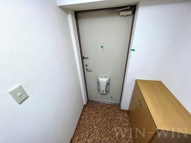 サンフィオーレ中郷の玄関