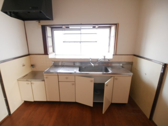 三の宮　中古住宅・駐車場のキッチン