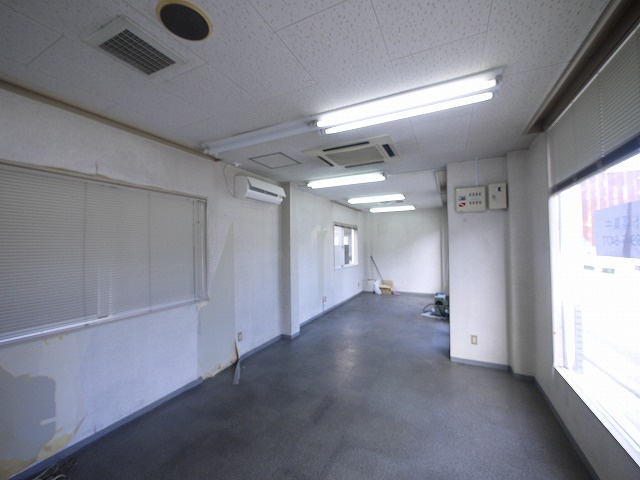 トップビル法蓮の内装