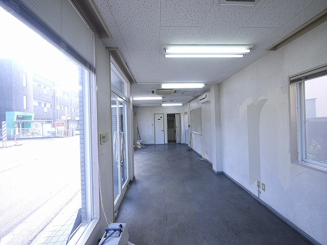 トップビル法蓮の内装