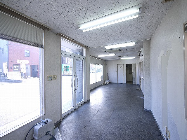 トップビル法蓮の内装