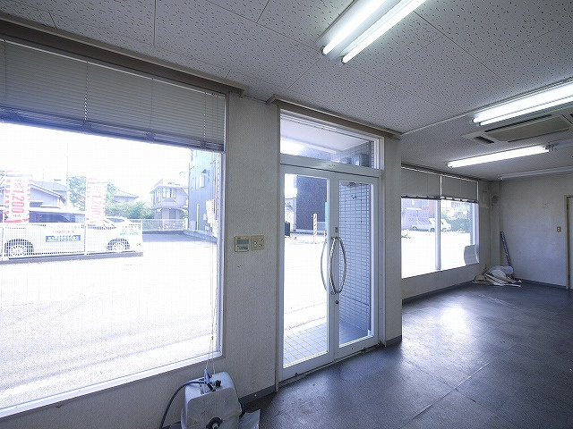 トップビル法蓮の内装