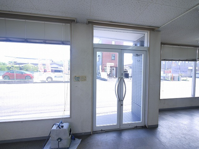 トップビル法蓮の内装