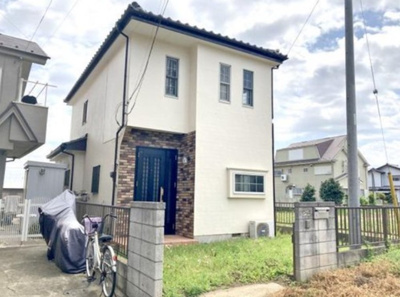 【外観】 | 所沢市北岩岡 | 南・東・西側に建物が無く陽射しがたっぷり、開放感あふれる立地です！